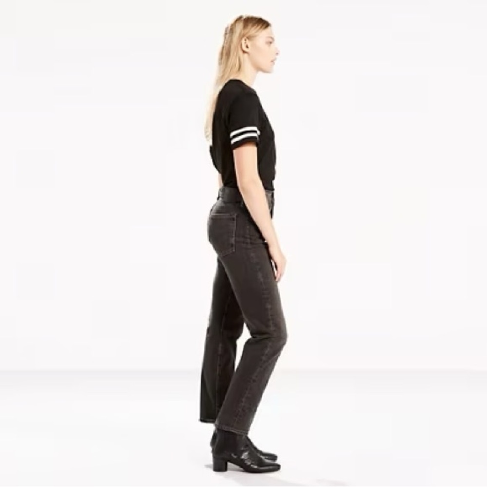 Levis jeans wedgie fit size 26 button fly soft black